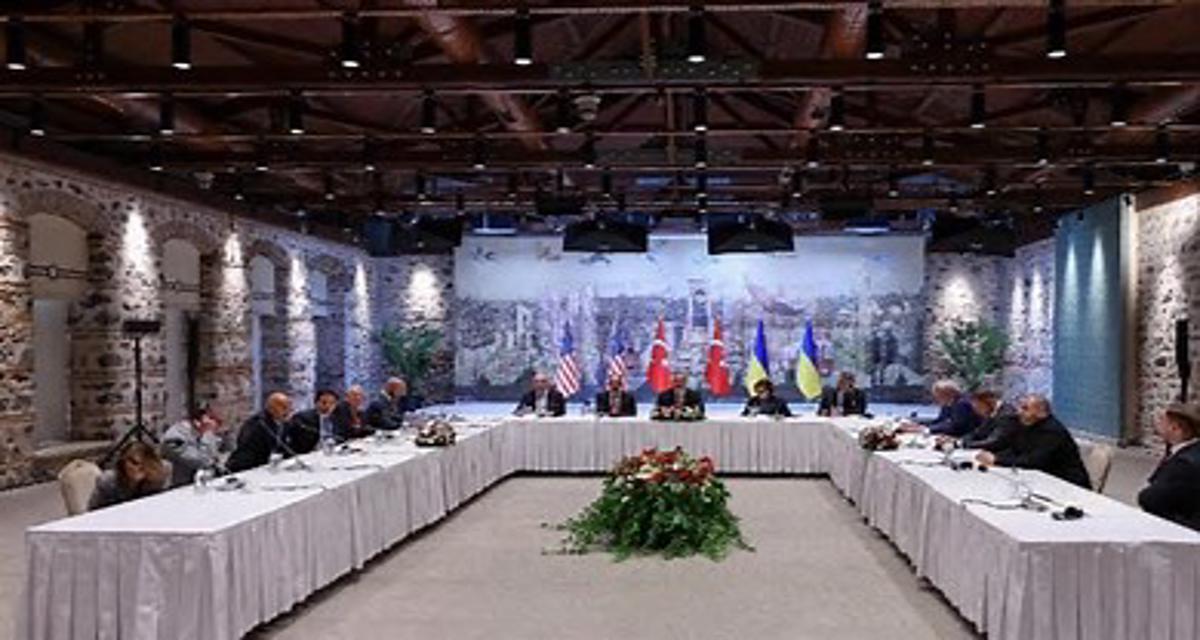 Ρωσία και Ουκρανία ξεκινούν νέο γύρο ειρηνευτικών συνομιλιών στην Κωνσταντινούπολη