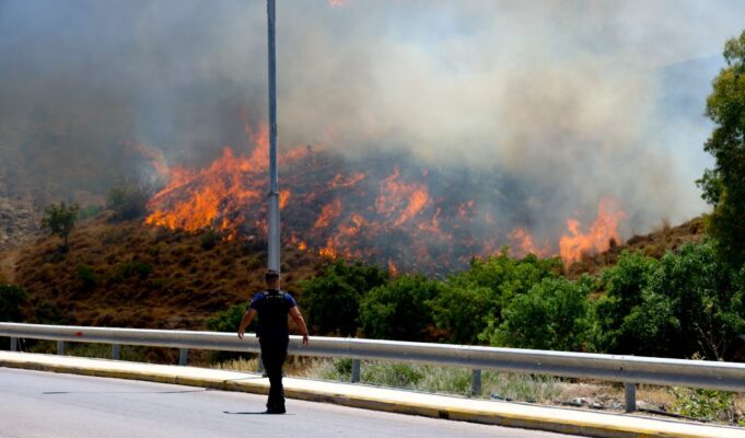 Οι πυρκαγιές απειλούν την ποιότητα των υδάτων έως και 8 χρόνια μετά