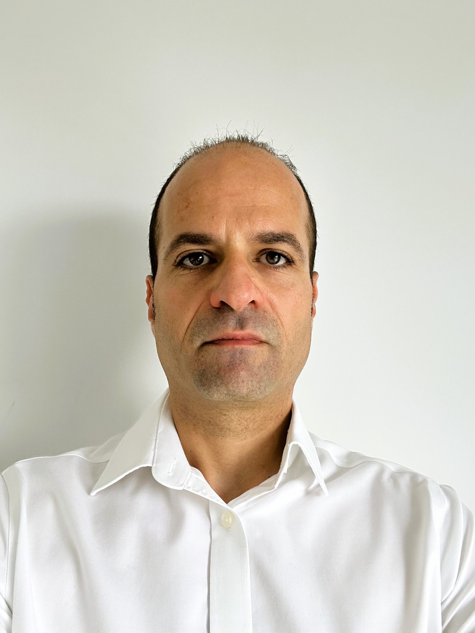 “Κρυφές Ρωγμές” στην Ασφάλεια: Πόσο Επικίνδυνα Είναι τα Κτίριά μας;