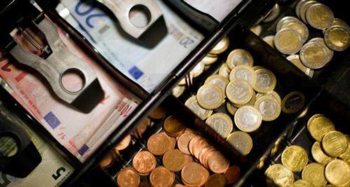 Η ένταξη στην Ευρωζώνη θα ενισχύσει την αγοραστική δύναμη, λέει ο ΥΠΟΙΚ Βουλγαρίας