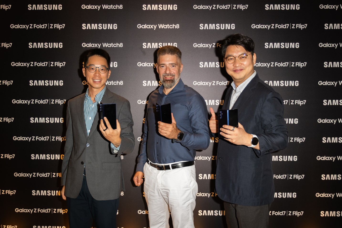 Samsung: Τα Galaxy Z Fold7 & Galaxy Z Flip7 και η σειρά Galaxy Watch8 διαθέσιμα σε Ελλάδα και Κύπρο Samsung: Τα Galaxy Z Fold7 & Galaxy Z Flip7 και η σειρά Galaxy Watch8 διαθέσιμα σε Ελλάδα και Κύπρο