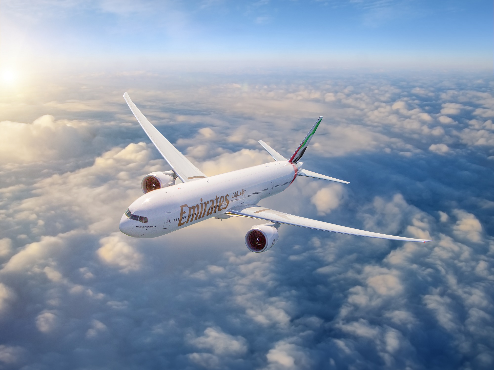 Emirates: Eνισχύει τις υπηρεσίες προς τη Βαρκελώνη με τρίτη καθημερινή πτήση