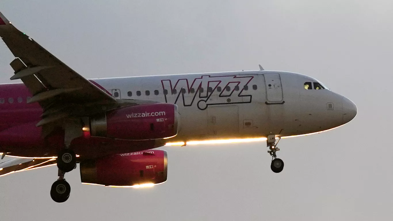 Wizz Air: Διακόπτει τις δραστηριότητές της στο Άμπου Ντάμπι καθώς η αβεβαιότητα απειλεί τα κέρδη της