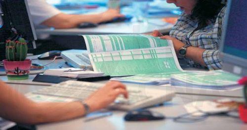 Ακούει πολλά για την φορολογική μεταρρύθμιση αλλά δεν βλέπει εισηγήσεις λέει ο ΠτΔ Ακούει πολλά για την φορολογική μεταρρύθμιση αλλά δεν βλέπει εισηγήσεις λέει ο ΠτΔ