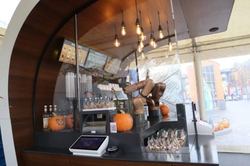 Βαυαρία: Ρομπότ barista απαντούν στην έλλειψη προσωπικού Βαυαρία: Ρομπότ barista απαντούν στην έλλειψη προσωπικού