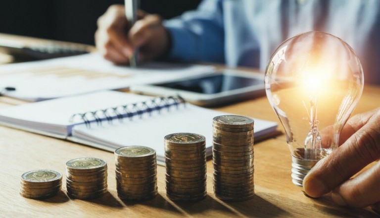 Ιστορική αλλαγή στην Κύπρο: 10 ιδιώτες προμηθευτές φέρνουν ανταγωνισμό στο ρεύμα Ιστορική αλλαγή στην Κύπρο: 10 ιδιώτες προμηθευτές φέρνουν ανταγωνισμό στο ρεύμα