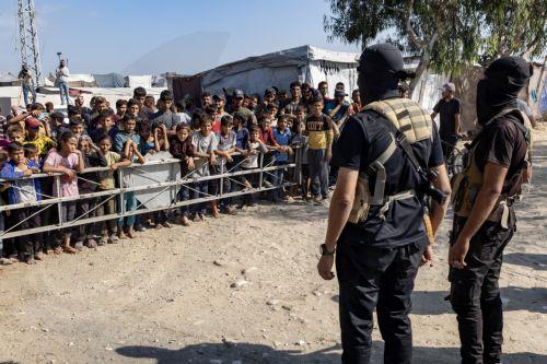Το Ισραήλ άνοιξε πυρ εναντίον ‘υπόπτων’ στη Γάζα, οι τοπικές αρχές αναφέρουν έξι νεκρούς Το Ισραήλ άνοιξε πυρ εναντίον ‘υπόπτων’ στη Γάζα, οι τοπικές αρχές αναφέρουν έξι νεκρούς