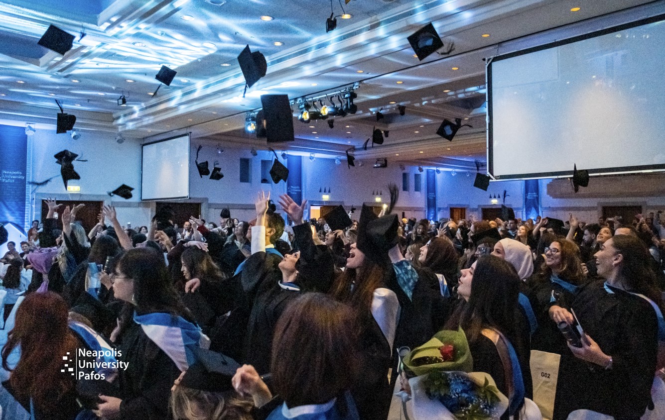 Το Πανεπιστήμιο Νεάπολις Πάφος τίμησε τους αποφοίτους του στην 17η Ετήσια Τελετή Αποφοίτησης