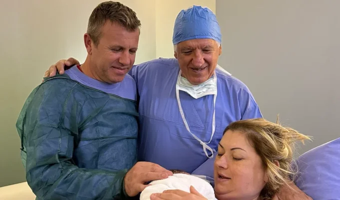 Ελλάδα: 40χρονη γέννησε το δεύτερο παιδί της μετά από μεταμόσχευση ωοθηκικού ιστού