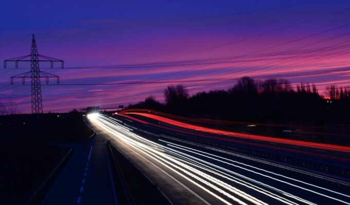 Επαναστατική τεχνολογία παίρνει τη σκυτάλη από την ηλιακή ενέργεια και παράγει ενέργεια στο νυχτερινό περιβάλλον