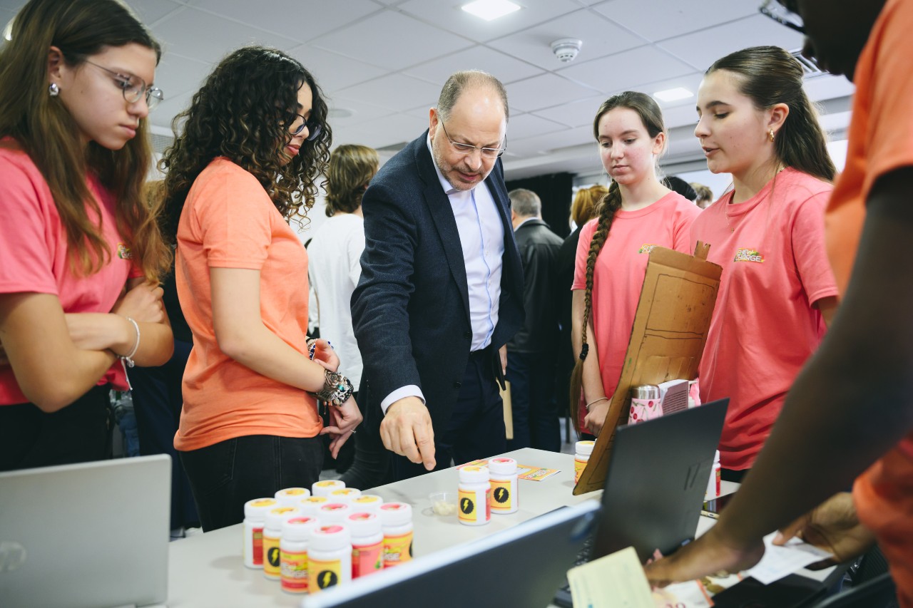 H PwC Κύπρου μέσα από το PwC Foundation ενδυναμώνει τις επιχειρηματικές και κοινωνικές δεξιότητες των μαθητών