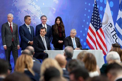 Υπεγράφη η συμφωνία για δικαιώματα έρευνας στο οικόπεδο 2 Βορειοδυτικού Ιονίου