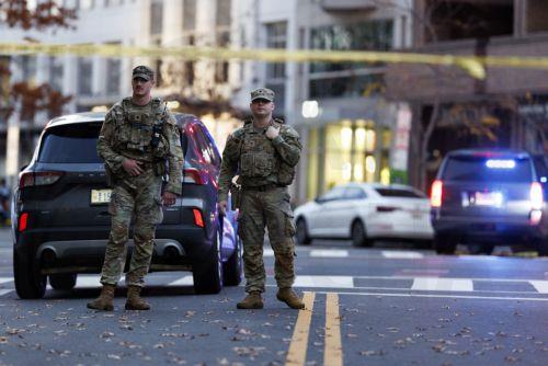 “Τρομοκρατική ενέργεια” η επίθεση κατά εθνοφρουρών, είπε ο Τραμπ