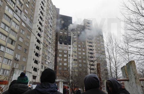 Τουλάχιστον 14 τραυματίες σε ρωσική επίθεση στο Κίεβο