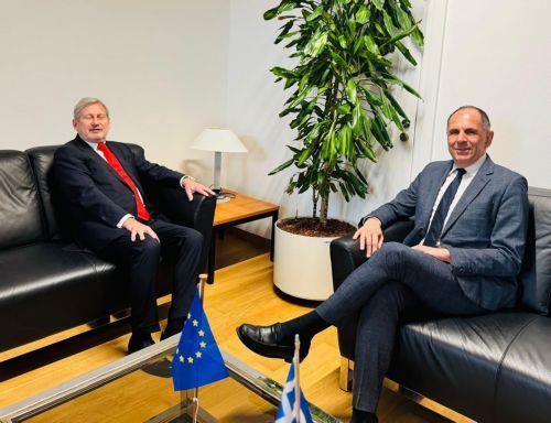 Συνάντηση Έλληνα ΥΠΕΞ με Ειδικό Απεσταλμένο ΕΕ για Κυπριακό