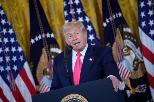 Υπέρ της δημοσιοποίησης αρχείων υπόθεσης Έπστιν, δηλώνει ο Τραμπ