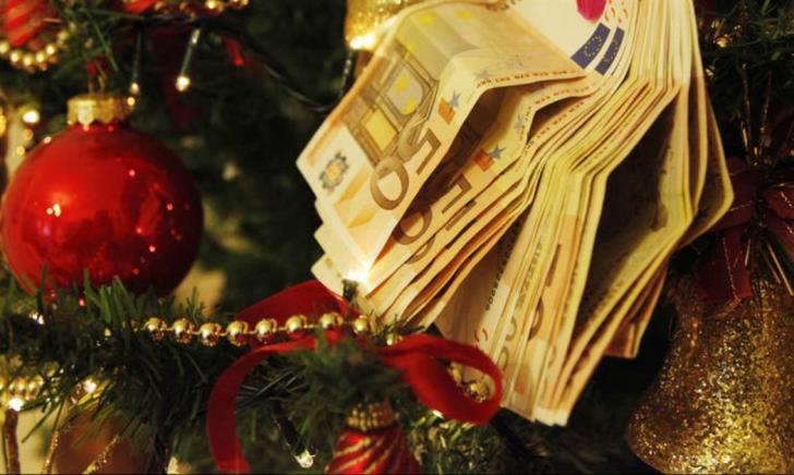Ξεκινά η καταβολή χριστουγεννιάτικων επιδομάτων – Πότε πληρώνονται μισθοί, συντάξεις και 13ος