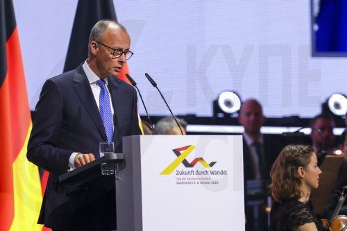 Επιφυλακτικός ο Μερτς για ενδεχόμενη γερμανική συμμετοχή σε ειρηνευτική δύναμη στην Ουκρανία