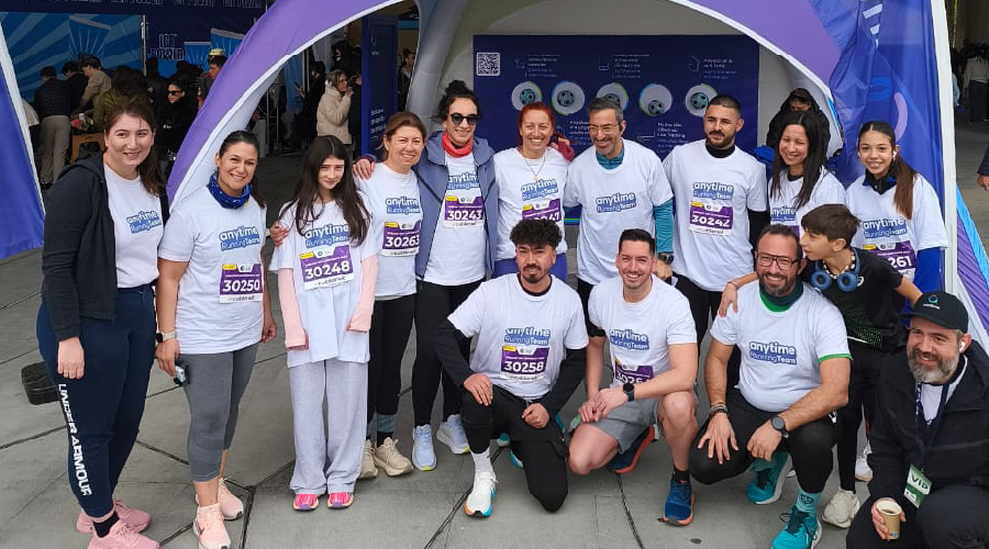 &Eta; Anytime &Chi;&omicron;&rho;&eta;&gamma;ό&sigmaf; &Alpha;&sigma;&phi;&alpha;&lambda;&epsilon;ί&alpha;&sigmaf; &tau;&omicron;&upsilon; &Mu;&alpha;&rho;&alpha;&theta;&omega;&nu;ί&omicron;&upsilon; &Lambda;&epsilon;&upsilon;&kappa;&omega;&sigma;ί&alpha;&sigmaf; &ndash; &Eta; Anytime Running Team &pi;έ&tau;&upsilon;&chi;&epsilon; &tau;&omicron;&nu; &pi;&rho;ώ&tau;&omicron; &tau;&eta;&sigmaf; &sigma;&tau;ό&chi;&omicron;