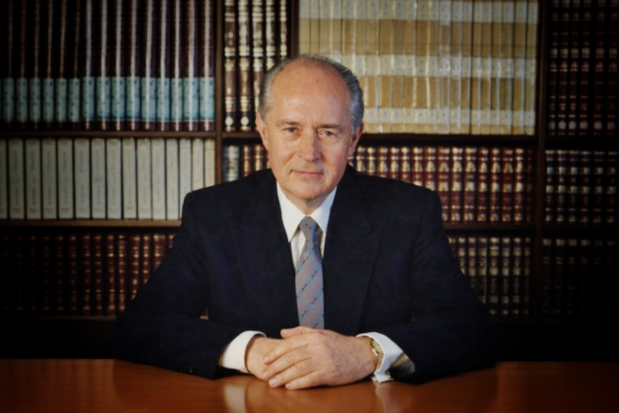 &Tau;&omicron; &Pi;&alpha;&nu;&epsilon;&pi;&iota;&sigma;&tau;ή&mu;&iota;&omicron; &Lambda;&epsilon;&mu;&epsilon;&sigma;&omicron;ύ &alpha;&pi;&omicron;&chi;&alpha;&iota;&rho;&epsilon;&tau;ά &kappa;&alpha;&iota; &tau;&iota;&mu;ά &tau;&omicron;&nu; &pi;&rho;ώ&eta;&nu; &Pi;&rho;ό&epsilon;&delta;&rho;&omicron; &tau;&eta;&sigmaf; &Kappa;&upsilon;&pi;&rho;&iota;&alpha;&kappa;ή&sigmaf; &Delta;&eta;&mu;&omicron;&kappa;&rho;&alpha;&tau;ί&alpha;&sigmaf; &Gamma;&iota;ώ&rho;&gamma;&omicron;&upsilon; &Beta;&alpha;&sigma;&iota;&lambda;&epsilon;ί&omicron;&upsilon;