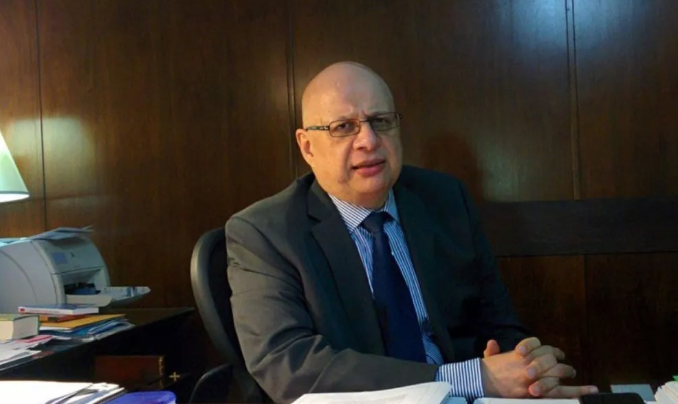 &Nu;&iota;&kappa;ό&lambda;&alpha;&sigmaf; &Alpha;&iota;&mu;&iota;&lambda;ί&omicron;&upsilon;: &Omicron; &Kappa;ύ&pi;&rho;&iota;&omicron;&sigmaf; &pi;&omicron;&upsilon; &epsilon;&kappa;&lambda;έ&chi;&theta;&eta;&kappa;&epsilon; &Delta;&iota;&kappa;&alpha;&sigma;&tau;ή&sigmaf; &sigma;&tau;&omicron; &Epsilon;&upsilon;&rho;&omega;&pi;&alpha;ϊ&kappa;ό &Delta;&iota;&kappa;&alpha;&sigma;&tau;ή&rho;&iota;&omicron; &Alpha;&nu;&theta;&rho;&omega;&pi;ί&nu;&omega;&nu; &Delta;&iota;&kappa;&alpha;&iota;&omega;&mu;ά&tau;&omega;&nu;