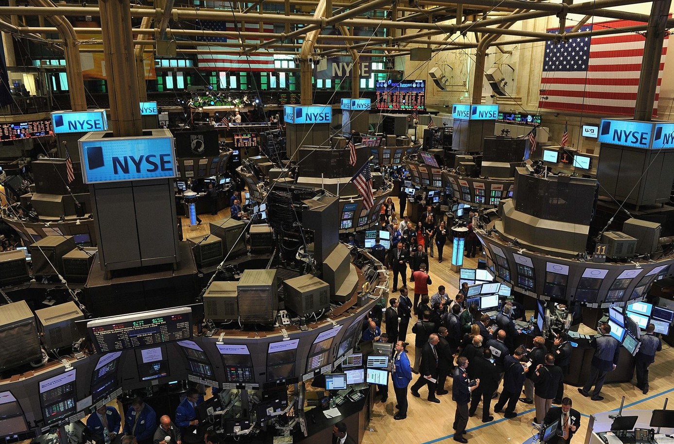 Wall Street: Μετά τη βουτιά, έρχεται rebound; Τα 3 σενάρια για τη σημερινή συνεδρίαση