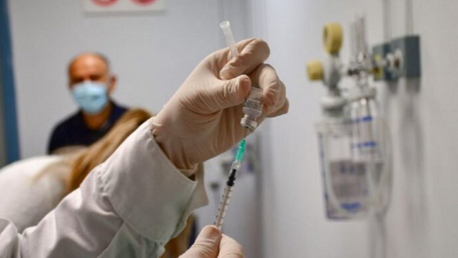 Ανησυχία για τον RSV – Ποιες ηλικίες πλήττει περισσότερο – Τι ισχύει με τα εμβόλια