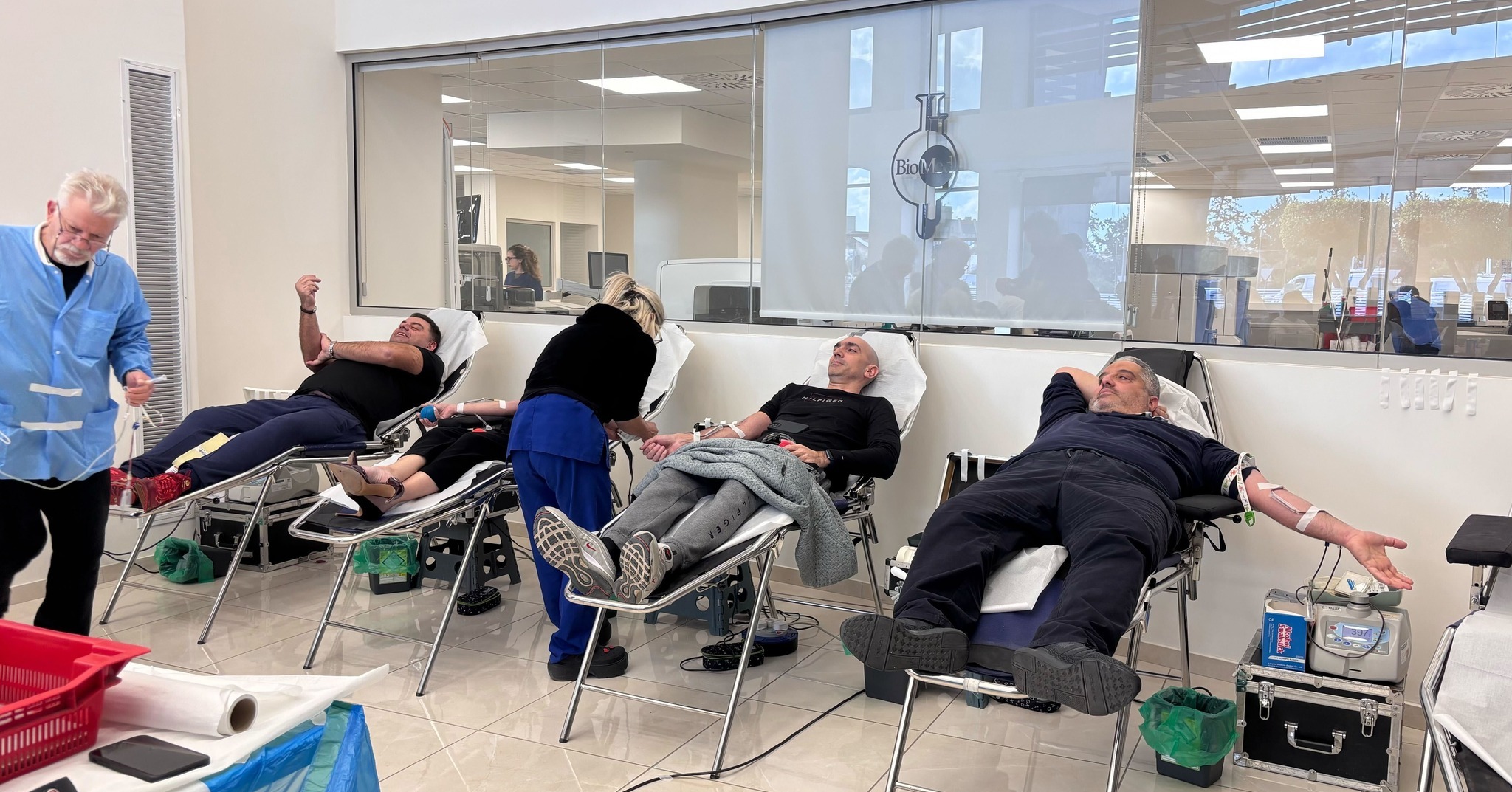 &Omicron; Ό&mu;&iota;&lambda;&omicron;&sigmaf; &Beta;&Iota;&Omicron;&Iota;&Alpha;&Tau;&Rho;&Iota;&Kappa;&Eta; &delta;&iota;&omicron;&rho;&gamma;ά&nu;&omega;&sigma;&epsilon; &epsilon;&theta;&epsilon;&lambda;&omicron;&nu;&tau;&iota;&kappa;ή &alpha;&iota;&mu;&omicron;&delta;&omicron;&sigma;ί&alpha;