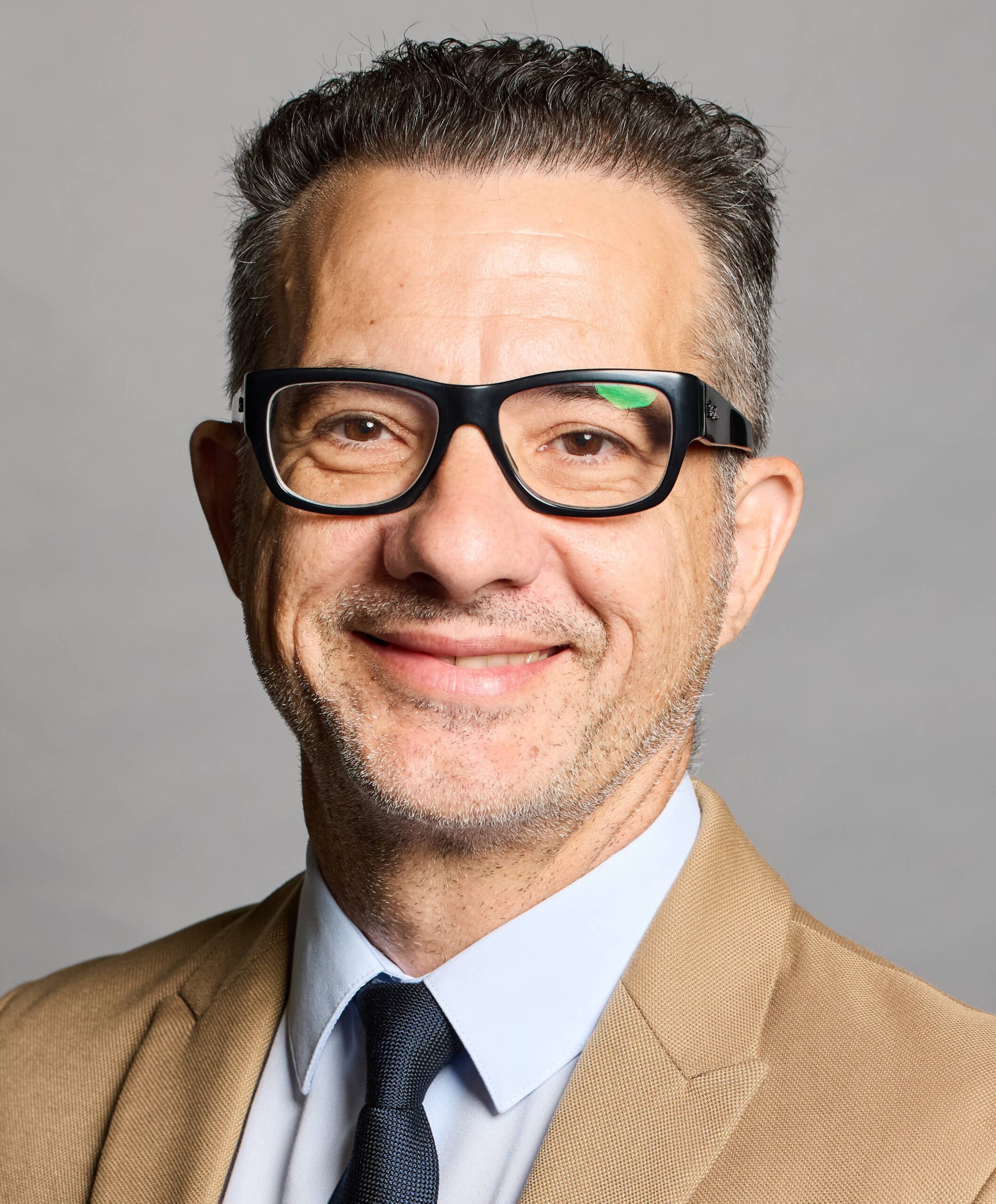 &Eta; &Epsilon;&upsilon;&rho;ώ&pi;&eta; &alpha;&nu;&tau;&iota;&mu;έ&tau;&omega;&pi;&eta; &mu;&epsilon; &mu;&iota;&alpha; &mu;&alpha;&kappa;&rho;ό&chi;&rho;&omicron;&nu;&eta; &kappa;&alpha;&iota; &delta;ύ&sigma;&kappa;&omicron;&lambda;&eta; &mu;ά&chi;&eta; &kappa;&alpha;&tau;ά &tau;&omicron;&upsilon; &kappa;&alpha;&rho;&kappa;ί&nu;&omicron;&upsilon;