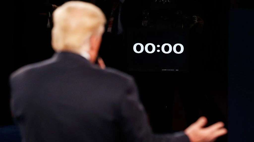 Το «χρονόμετρο» του Τραμπ και ο πόλεμος που δεν τελειώνει