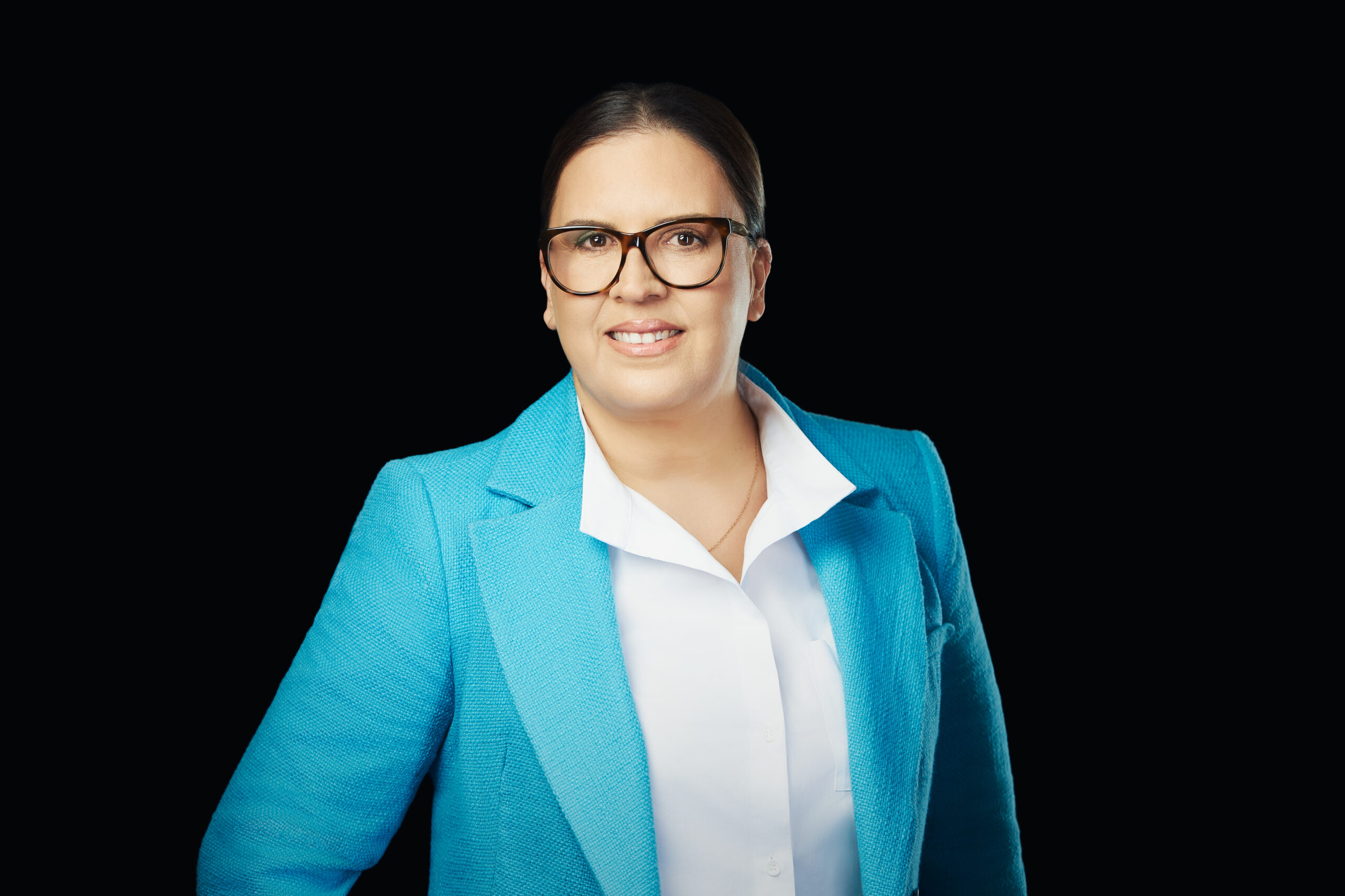 &Eta; Pyrgou Vakis LLC &epsilon;&nu;&iota;&sigma;&chi;ύ&epsilon;&iota; &tau;&eta;&nu; &eta;&gamma;&epsilon;&tau;&iota;&kappa;ή &tau;&eta;&sigmaf; &omicron;&mu;ά&delta;&alpha; &mu;&epsilon; &tau;&eta;&nu; &pi;&rho;&omicron;&alpha;&gamma;&omega;&gamma;ή &tau;&eta;&sigmaf; &Mu;&alpha;&rho;ί&alpha;&sigmaf; &Kappa;&upsilon;&rho;&iota;ά&kappa;&omicron;&upsilon; &sigma;&epsilon; Director