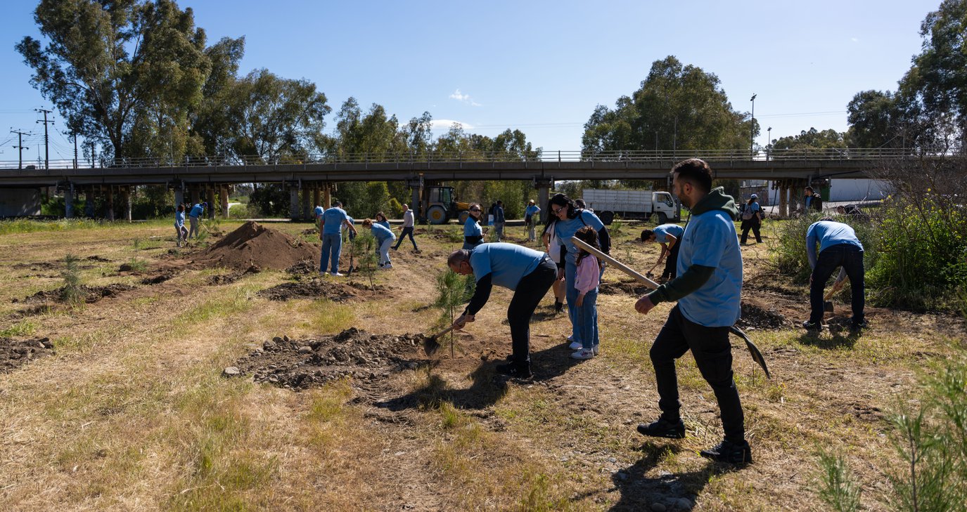 &Alpha;&pi;ό &tau;&eta; &delta;έ&sigma;&mu;&epsilon;&upsilon;&sigma;&eta; &sigma;&tau;&eta;&nu; &pi;&rho;ά&xi;&eta;: &Eta; Photos Photiades Breweries &upsilon;&lambda;&omicron;&pi;&omicron;&iota;&epsilon;ί &tau;&eta;&nu; &upsilon;&pi;ό&sigma;&chi;&epsilon;&sigma;&eta; &tau;&omicron;&upsilon; &pi;&rho;&omicron;&gamma;&rho;ά&mu;&mu;&alpha;&tau;&omicron;&sigmaf; &laquo;&Epsilon;&pi;&iota;&lambda;&omicron;&gamma;ή&raquo; &mu;&epsilon; &delta;&epsilon;&nu;&tau;&rho;&omicron;&phi;ύ&tau;&epsilon;&upsilon;&sigma;&eta; &sigma;&tau;&eta; &Nu;ή&sigma;&omicron;&upsilon;