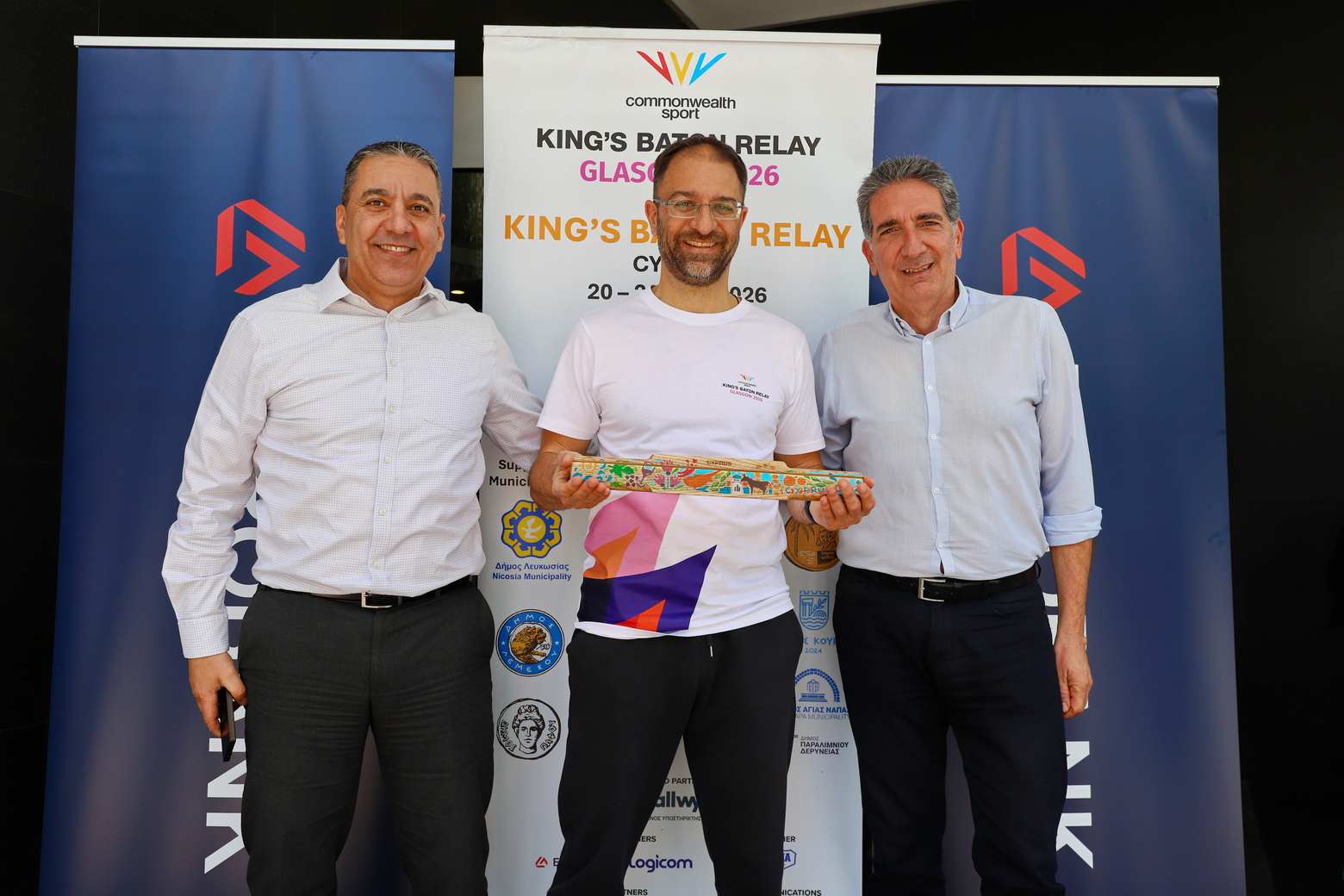 King&rsquo;s Baton Relay: &Eta; &sigma;&kappa;&upsilon;&tau;ά&lambda;&eta; &tau;&eta;&sigmaf; &epsilon;&nu;ό&tau;&eta;&tau;&alpha;&sigmaf; &pi;έ&rho;&alpha;&sigma;&epsilon; &alpha;&pi;ό &tau;&eta; Eurobank