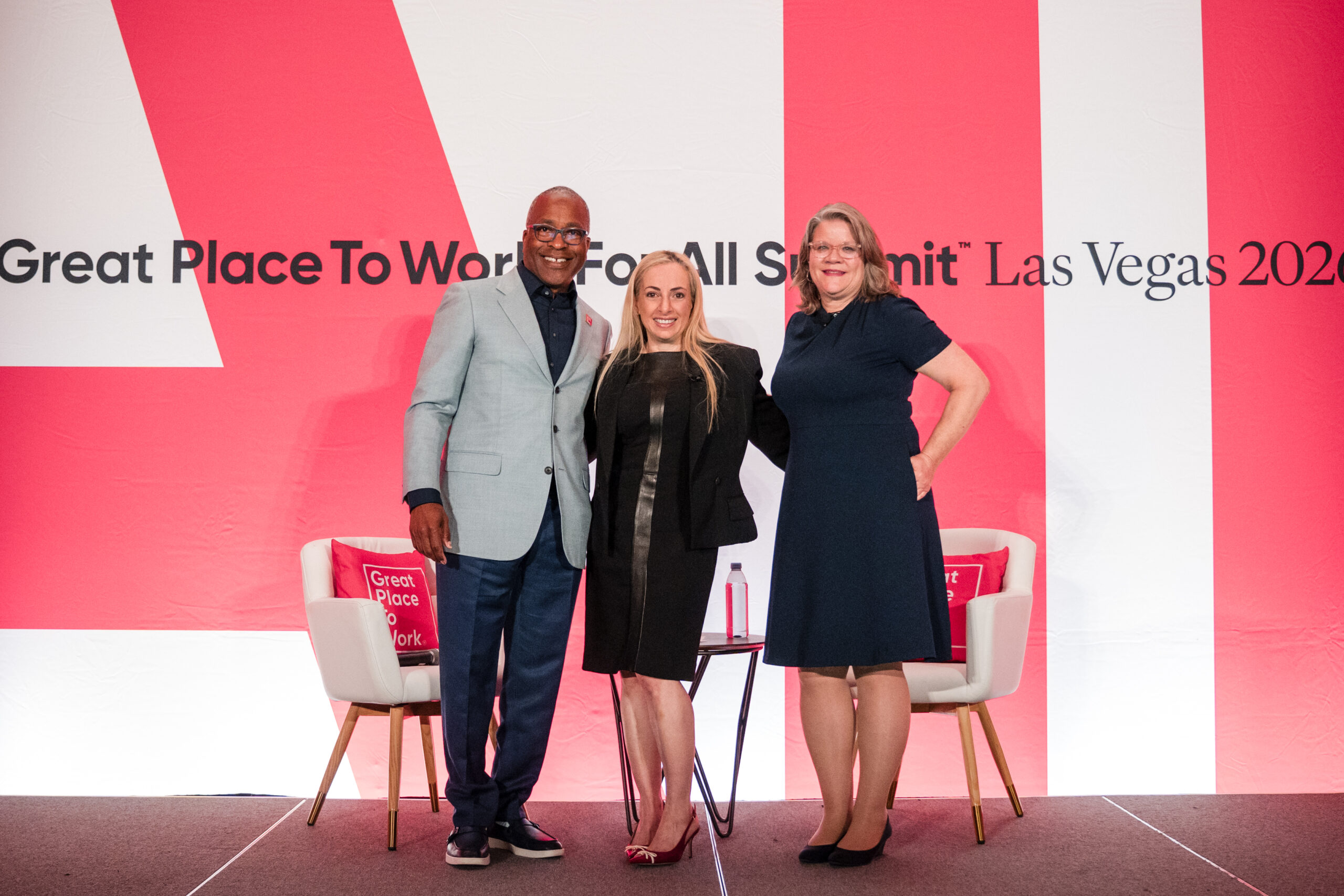 &Eta; XM &epsilon;&kappa;&pi;&rho;&omicron;&sigma;&omega;&pi;&epsilon;ί &tau;&eta;&nu; &Kappa;ύ&pi;&rho;&omicron; &sigma;&tau;&omicron; Great Place To Work&reg; For All Summit&trade;