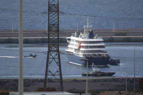 &Alpha;&pi;&omicron;&mu;&alpha;&kappa;&rho;ύ&nu;&theta;&eta;&kappa;&alpha;&nu; 94 ά&tau;&omicron;&mu;&alpha; &alpha;&pi;ό &tau;&omicron; &kappa;&rho;&omicron;&upsilon;&alpha;&zeta;&iota;&epsilon;&rho;ό&pi;&lambda;&omicron;&iota;&omicron; MV Hondius