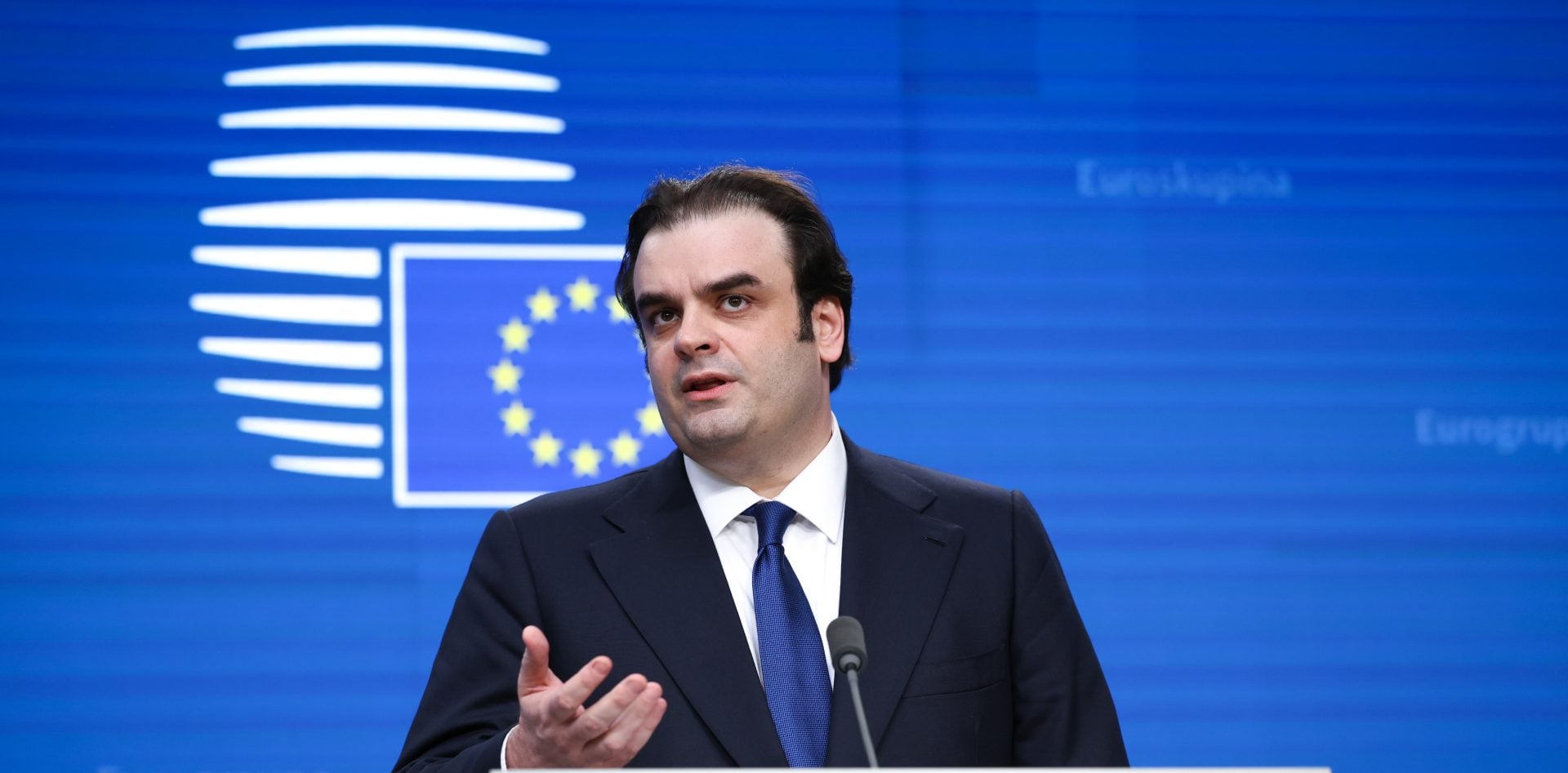 Πιερρακάκης στο Reuters: Η Ελλάδα αποπληρώνει πρόωρα 6,9 δισ. ευρώ από το πρώτο μνημόνιο τον Ιούνιο – Στο 130% το χρέος το 2027