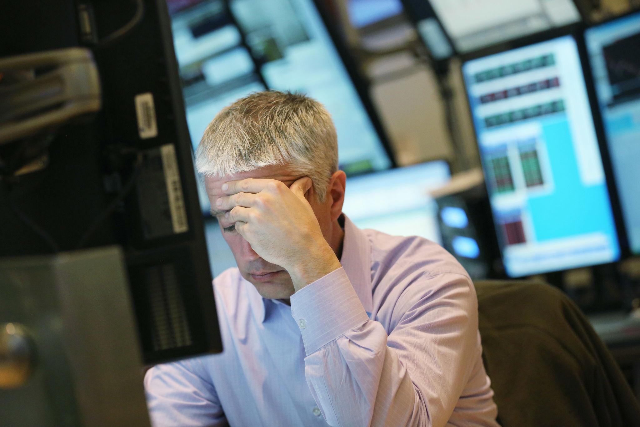Sell-off &sigma;&tau;&alpha; &omicron;&mu;ό&lambda;&omicron;&gamma;&alpha; &lambda;ό&gamma;&omega; &Iota;&rho;ά&nu; &ndash; &Omicron;&iota; &alpha;&gamma;&omicron;&rho;έ&sigmaf; &phi;&omicron;&beta;&omicron;ύ&nu;&tau;&alpha;&iota; &nu;έ&omicron; &kappa;ύ&mu;&alpha; &pi;&lambda;&eta;&theta;&omega;&rho;&iota;&sigma;&mu;&omicron;ύ