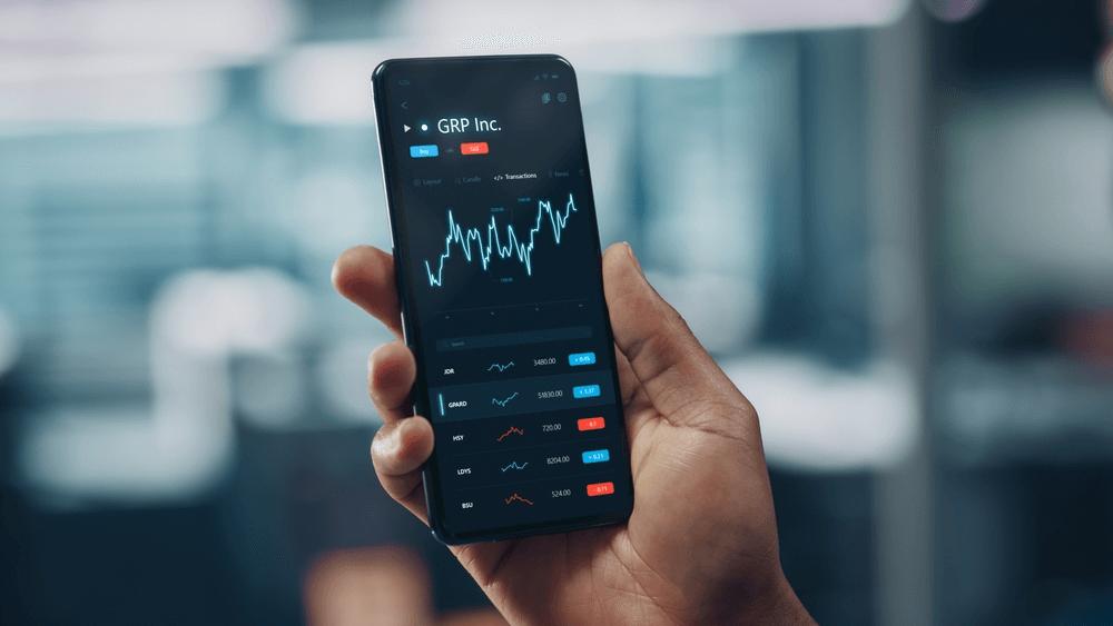 Retail trading: &Eta; &pi;&alpha;&gamma;&kappa;ό&sigma;&mu;&iota;&alpha; &laquo;έ&kappa;&rho;&eta;&xi;&eta;&raquo; &tau;&omega;&nu; &mu;&iota;&kappa;&rho;&omicron;&epsilon;&pi;&epsilon;&nu;&delta;&upsilon;&tau;ώ&nu; &pi;&omicron;&upsilon; &alpha;&lambda;&lambda;ά&zeta;&epsilon;&iota; &tau;&iota;&sigmaf; &alpha;&gamma;&omicron;&rho;έ&sigmaf;