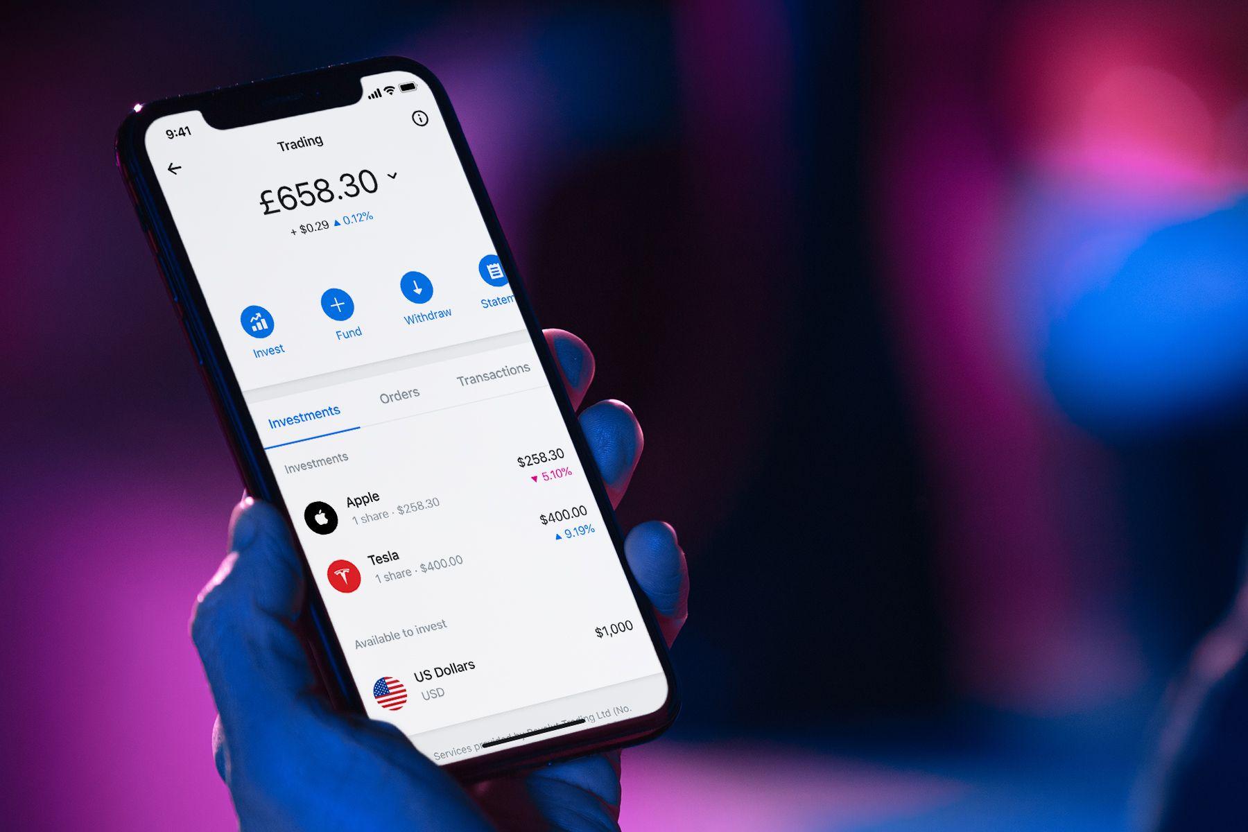 Revolut: &Pi;&alpha;ί&rho;&nu;&epsilon;&iota; έ&gamma;&kappa;&rho;&iota;&sigma;&eta; &alpha;&pi;ό &tau;&eta; &Beta;&rho;&epsilon;&tau;&alpha;&nu;ί&alpha; &kappa;&alpha;&iota; &mu;&pi;&alpha;ί&nu;&epsilon;&iota; &delta;&upsilon;&nu;&alpha;&mu;&iota;&kappa;ά &sigma;&tau;&eta; &delta;&iota;&alpha;&chi;&epsilon;ί&rho;&iota;&sigma;&eta; &pi;&lambda;&omicron;ύ&tau;&omicron;&upsilon;