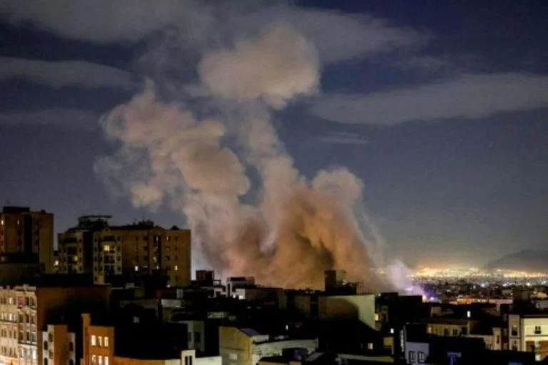 &Tau;&omicron; &Iota;&rho;ά&nu; &kappa;&alpha;&lambda;&epsilon;ί &tau;&iota;&sigmaf; &chi;ώ&rho;&epsilon;&sigmaf; &tau;&omicron;&upsilon; &Kappa;ό&lambda;&pi;&omicron;&upsilon; &nu;&alpha; &epsilon;&mu;&pi;&omicron;&delta;ί&sigma;&omicron;&upsilon;&nu; &tau;&alpha; &alpha;&mu;&epsilon;&rho;&iota;&kappa;&alpha;&nu;&iota;&kappa;ά &pi;&lambda;ή&gamma;&mu;&alpha;&tau;&alpha;
