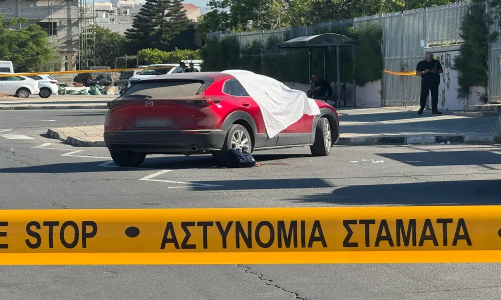 &Zeta;&alpha;&kappa;ά&kappa;&iota;: &Pi;ή&gamma;&epsilon; &delta;&omicron;&upsilon;&lambda;&epsilon;&iota;ά, &chi;&rho;&epsilon;ώ&theta;&eta;&kappa;&epsilon; &tau;&omicron; &pi;&iota;&sigma;&tau;ό&lambda;&iota; &kappa;&alpha;&iota; &mu;&epsilon;&tau;ά έ&gamma;&iota;&nu;&epsilon; &eta; &tau;&rho;&alpha;&gamma;&omega;&delta;ί&alpha; έ&xi;&omega; &alpha;&pi;ό &sigma;&chi;&omicron;&lambda;&epsilon;ί&omicron;