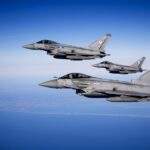 Μαχητικά Eurofighter σε σχηματισμό πτήσης