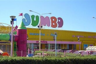 Εμπορικό κατάστημα Jumbo ως σύμβολο περιφερειακής επέκτασης