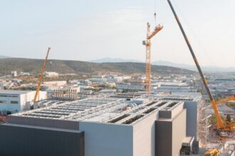 Η Ελλάδα διεκδικεί ρόλο AI hub με data centers €50 δισ. – κεντρική εικόνα
