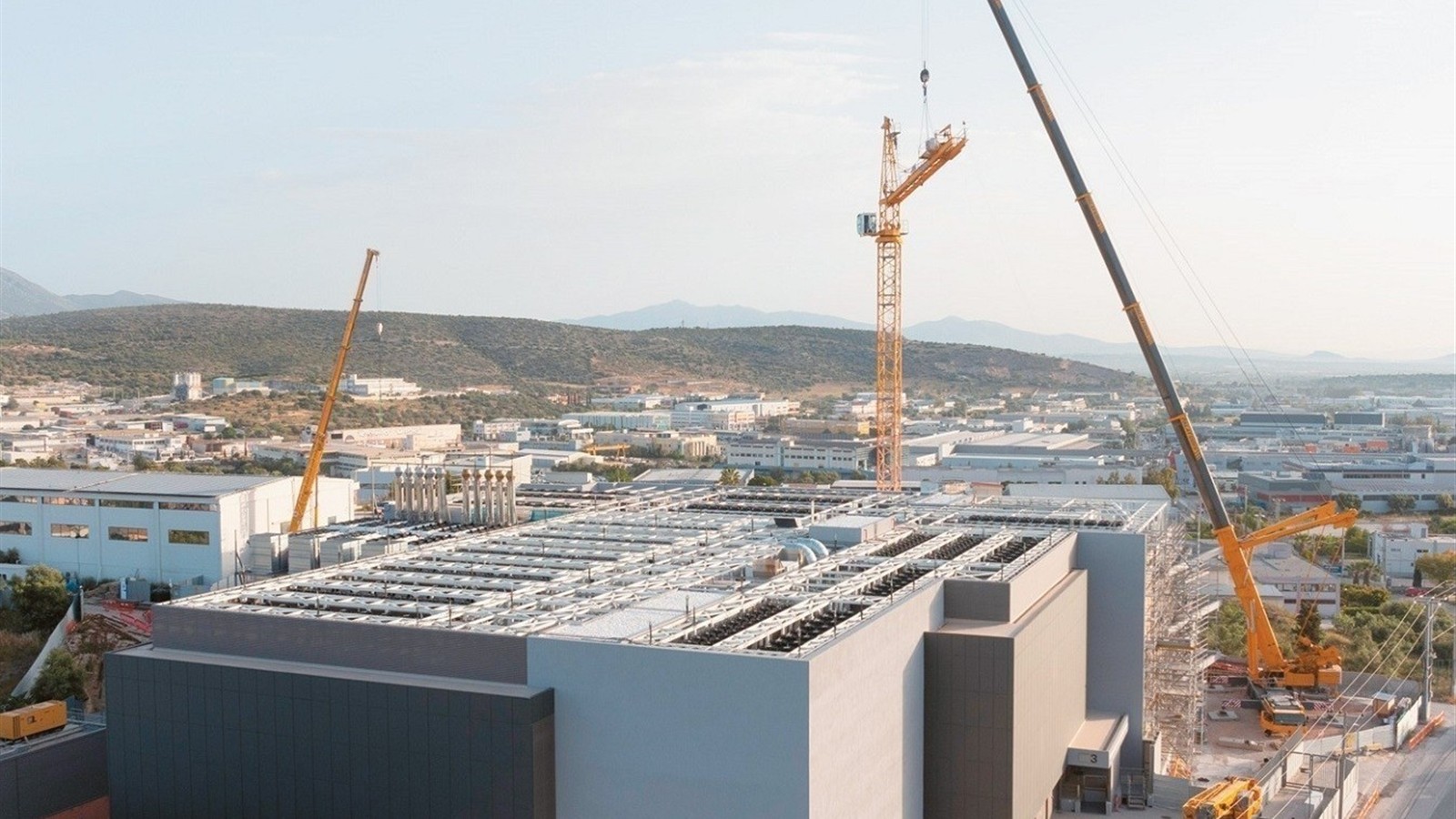 Η Ελλάδα διεκδικεί ρόλο AI hub με data centers €50 δισ.