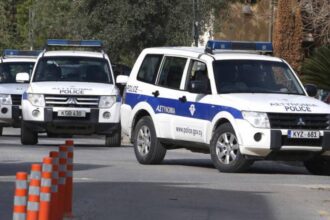 Οχήματα της Αστυνομίας Κύπρου σε επιχείρηση