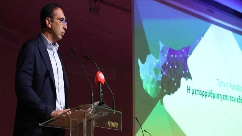 Ο υπουργός Εσωτερικών Κωνσταντίνος Ιωάννου σε εκδήλωση για τη μεταρρύθμιση της Τοπικής Αυτοδιοίκησης