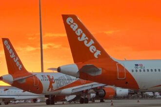 Αεροσκάφος easyJet και η στρατηγική αλλαγή μετά την Apollo