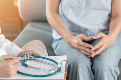 Ιατρικός εξοπλισμός και έγγραφα για την έκδοση πιστοποιητικών υγείας