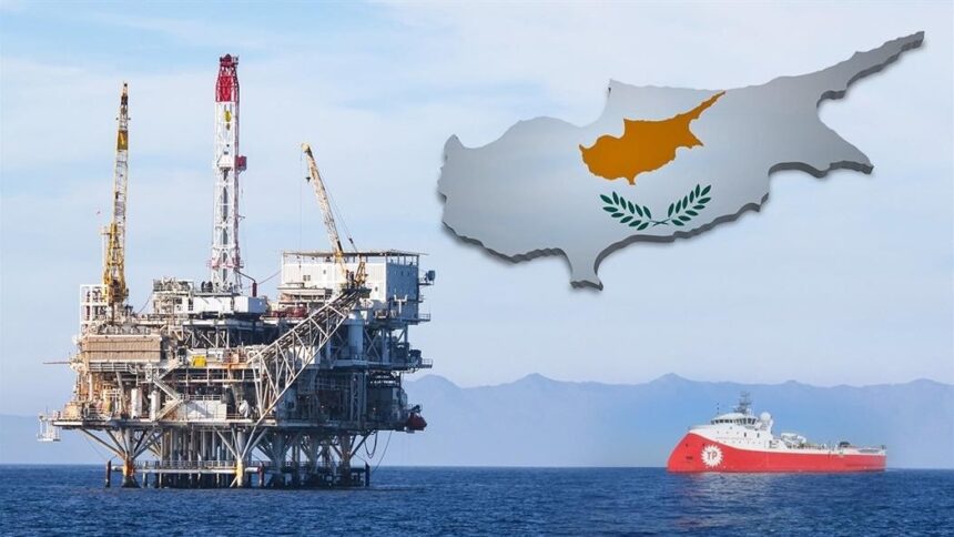 Υπεράκτια πλατφόρμα φυσικού αερίου και χάρτης της Κύπρου